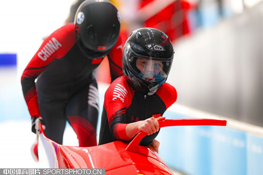 随着他正式 随着他正式